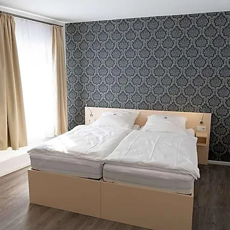 Restaurant Haus Kreta Szálloda *